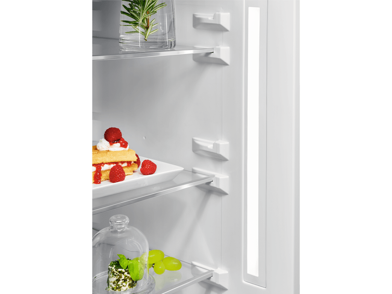 AEG RCB736E7MB Alulfagyasztós hűtőszekrény