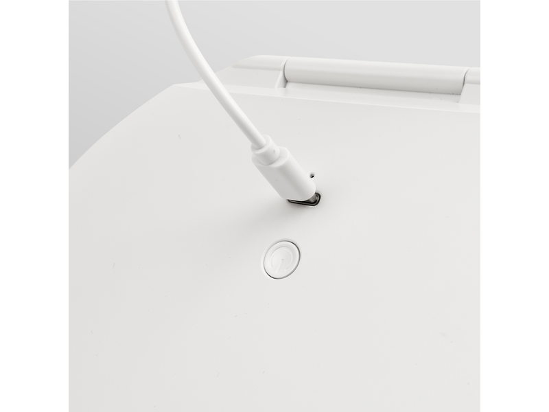 Girmi BE03 kozmetikai tükör színes LED világítással (BE0301)