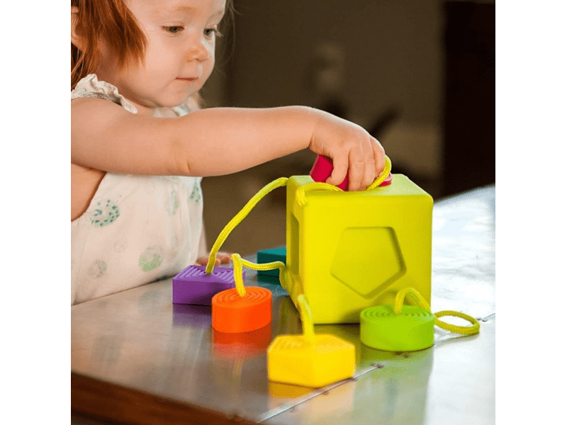 OombeeCube Formaillesztő kocka (F120ML)