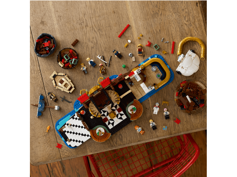 LEGO® ONE PIECE Az úszó Baratie étterem (75640)