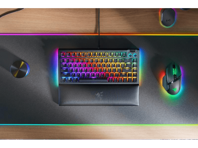 Razer BlackWidow V4 Mechanikus billentyűzet, US, fekete
