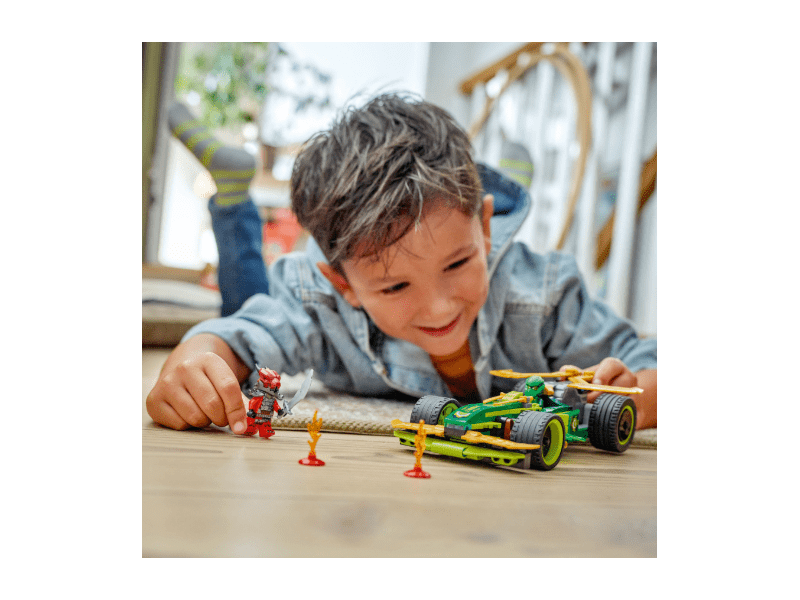 LEGO® NINJAGO® Lloyd's Pull-Back trkaći auto (71828)