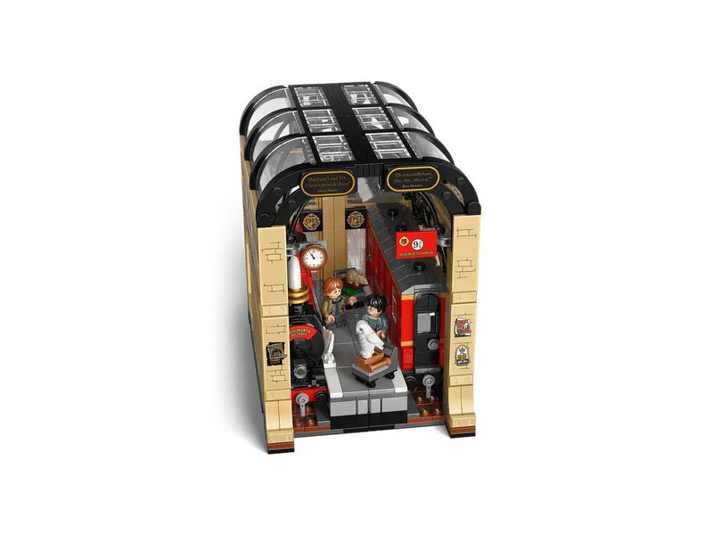 LEGO® Harry Potter™ Kutak za knjige: Hogwarts™ Express (76450)