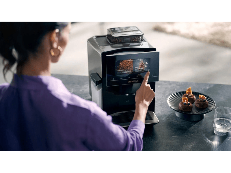 Siemens EQ900 automatski aparat za kavu (TQ903R09)