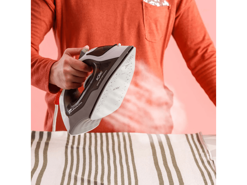 Solac PV2400 glačalo na paru