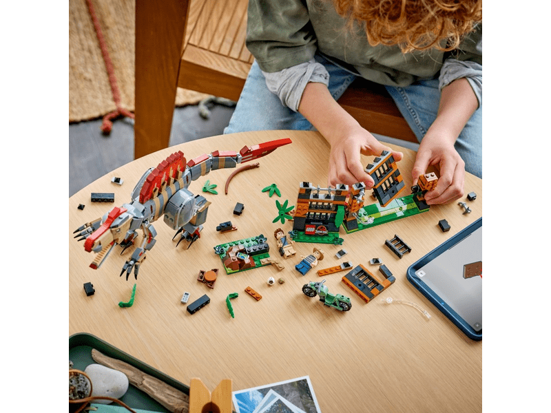 LEGO® Jurassic World Menekülés a spinosaurus elől (77982)