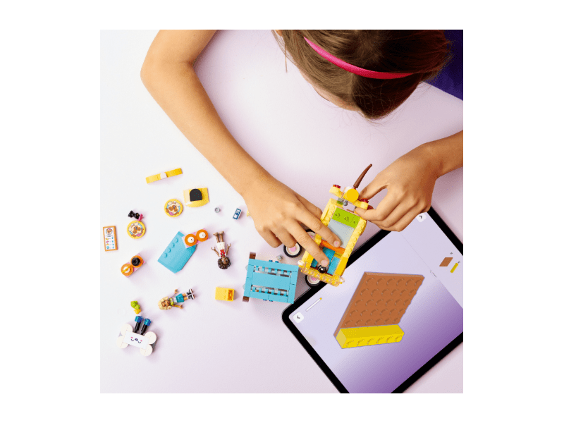 LEGO® Friends Kisteherautó kisállatfelszerelésekkel (42678)
