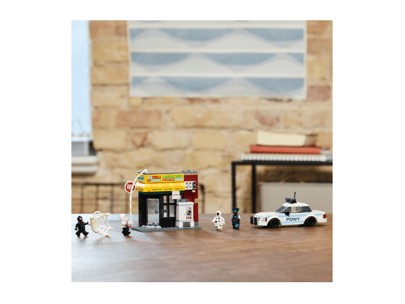 LEGO® Marvel Spider-Verse: Miles Morales protiv Patcha (76311)