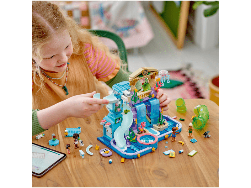 LEGO® Friends Heartlake City aquapark (42630)