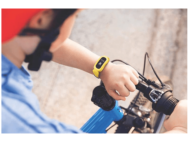 Fitbit Ace 3 Minions fekete/Sárga okoskarkötő