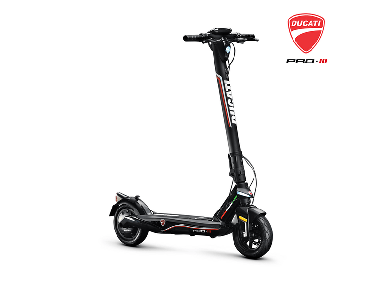 Ducati Electric Scooter Pro 3 elektromos roller, irányjelzővel