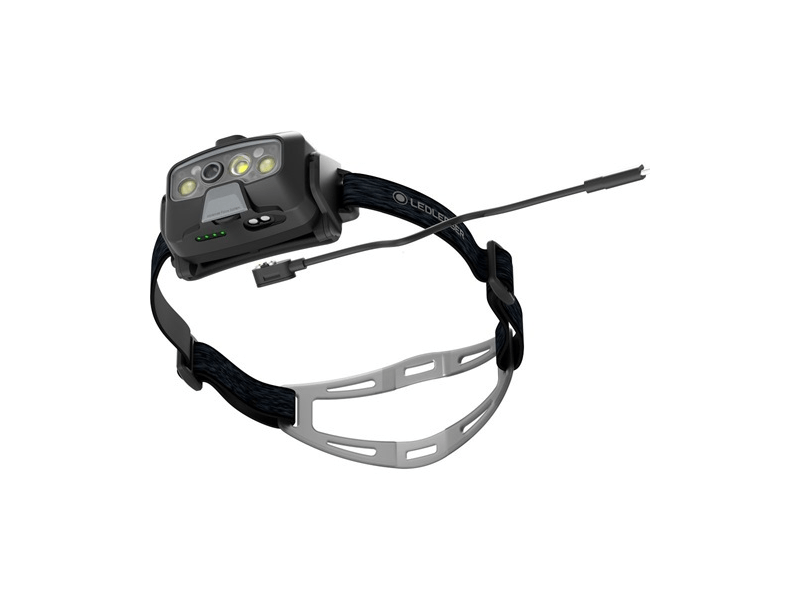 Ledlenser HF8R Core tölthető fejlámpa, fekete