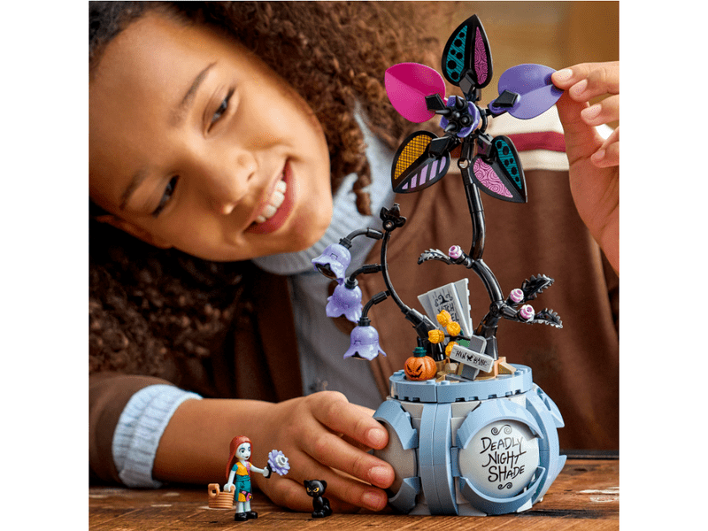 LEGO® Disney Sally virágcserepe (43288)