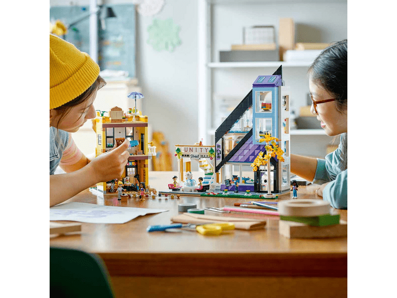 LEGO® Friends Belvárosi design- és virágboltok (41732)