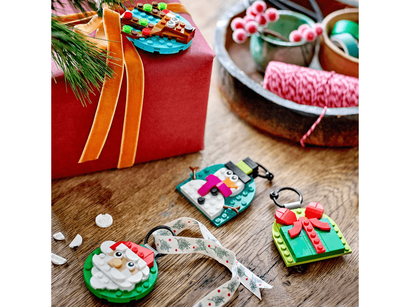 LEGO® set božićnih ukrasa (40744)