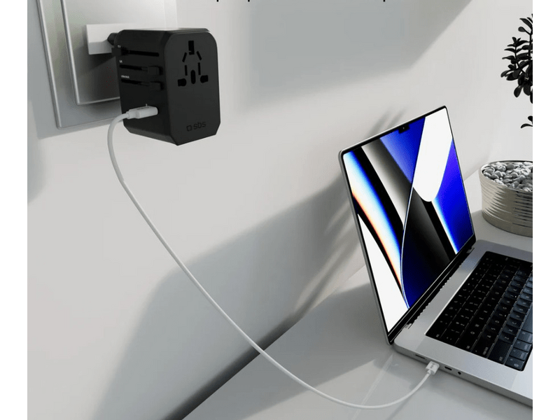 SBS GaN univerzális utazóadapter (TEADAPTGAN70WUNI)