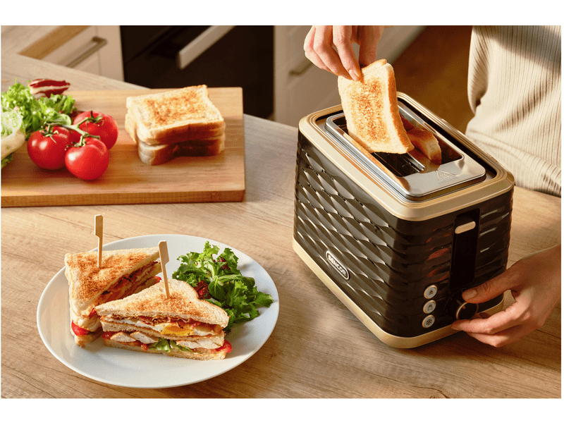 Kenyérpirító, 930W, fekete