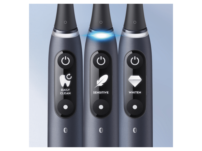 Oral-B iO7 DuoPack Elektromos fogkefe, fekete + fehér