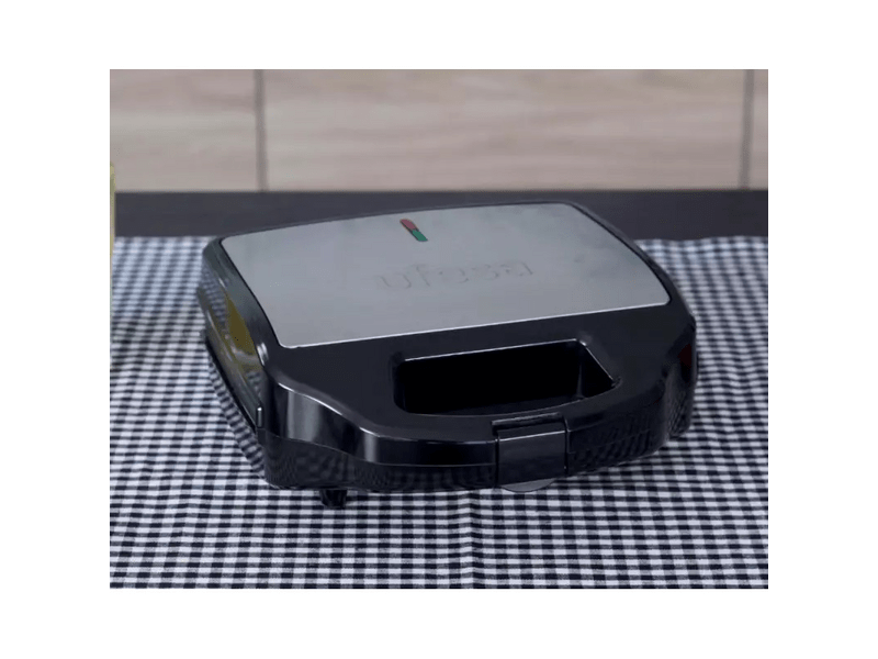 Ufesa SW7950 3 az 1-ben szendvics-, gofri-, és paninisütő