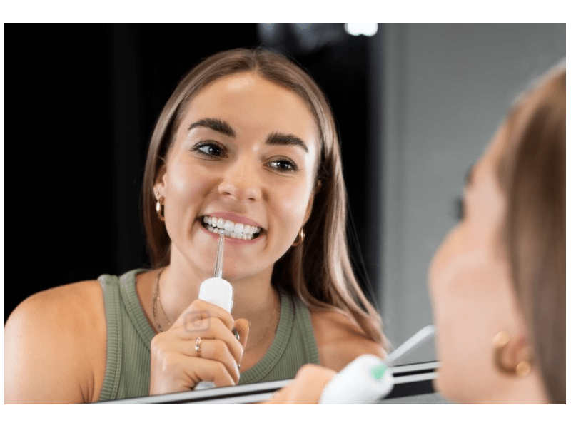 Truelife AquaFloss Station O300 stanica za ispiranje usne šupljine s ozonizatorom vode