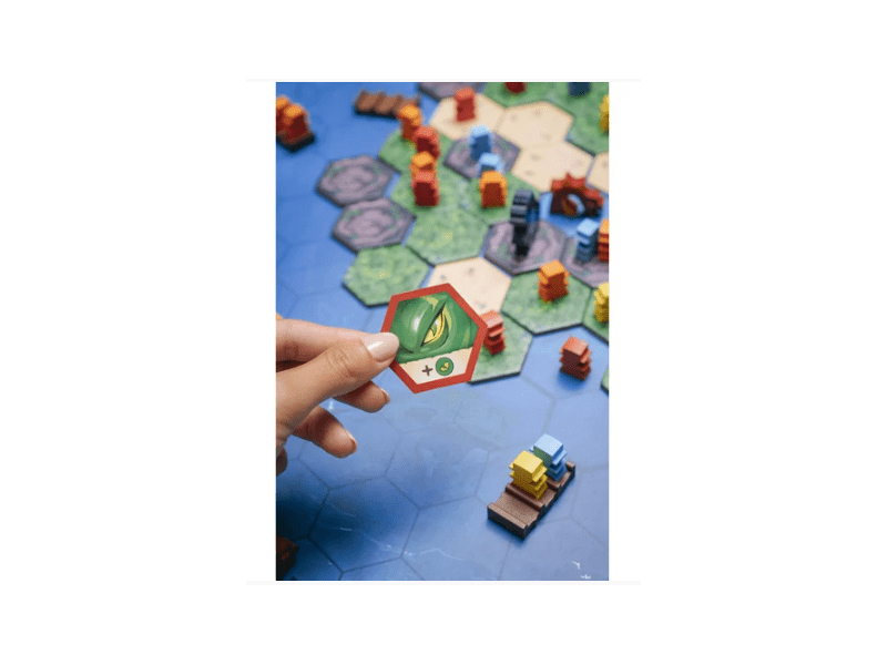 Menekülés a vulkánszigetről társasjáték (34704)