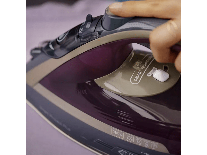 Tefal FV6870E0 Smart Protect Plus gőzölős vasaló