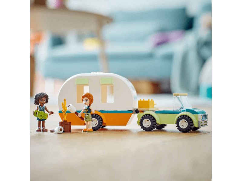 LEGO® Friends Kempingezés (41726)