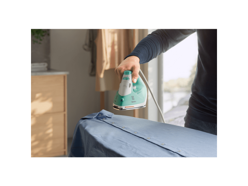 Electrolux E5SI2-2AM Care 500 glačalo na paru, menta zelena