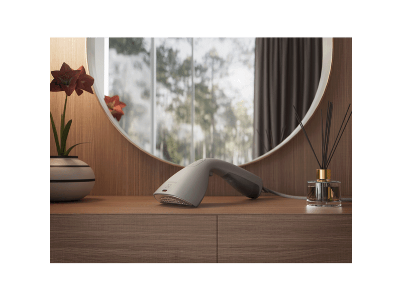 Electrolux E7HS2-6UG Refine 700 ručni aparat za paru za odjeću, sivi