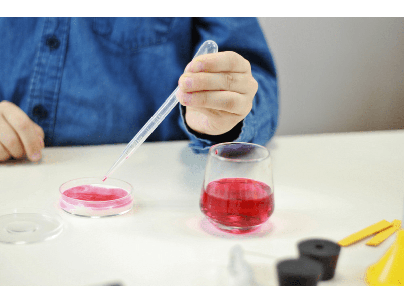 Buki 8360 Kémiai labor 150 kísérlettel