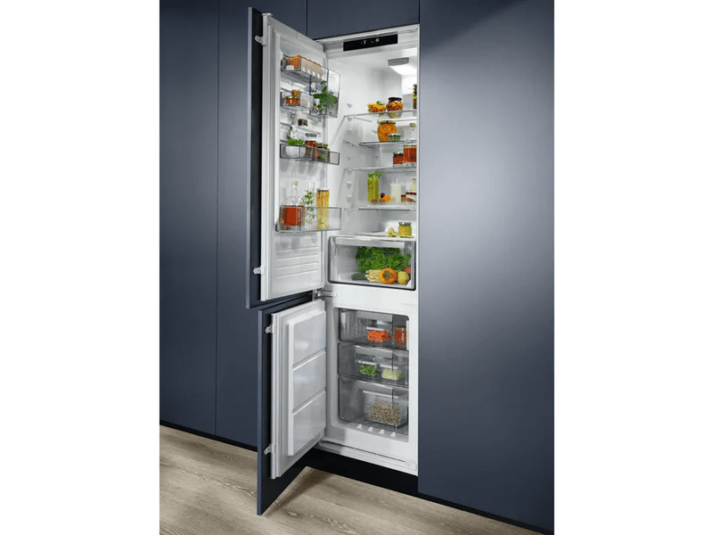 Electrolux ENS8TE19S Beépíthető kombinált hűtőszekrény