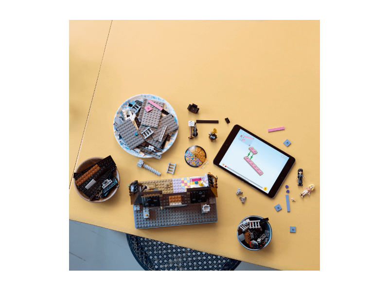 LEGO® Wednesday: Wednesday i Enidina soba (76781)