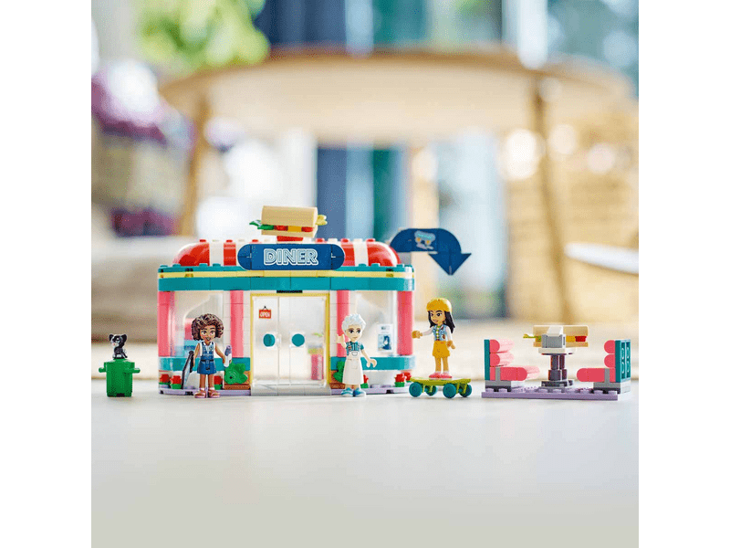 LEGO® Friends Heartlake belvárosi büfé (41728)