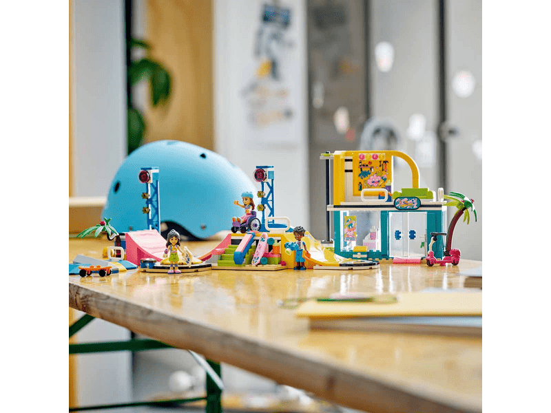 LEGO® Friends Gördeszkapark (41751)