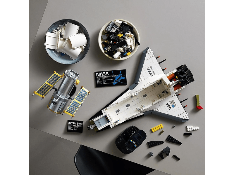 LEGO Icons A NASA Discovery űrsiklója