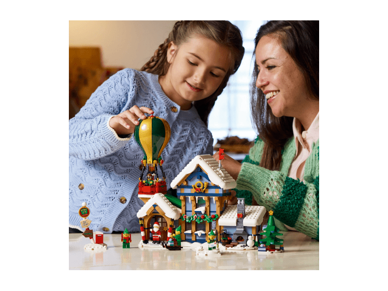 LEGO® Icons A Mikulás postahivatala (10339)