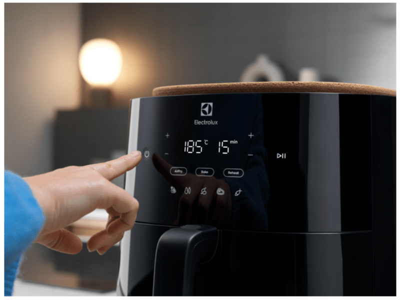 Electrolux EAF7B Air Fryer sütő, 1800w