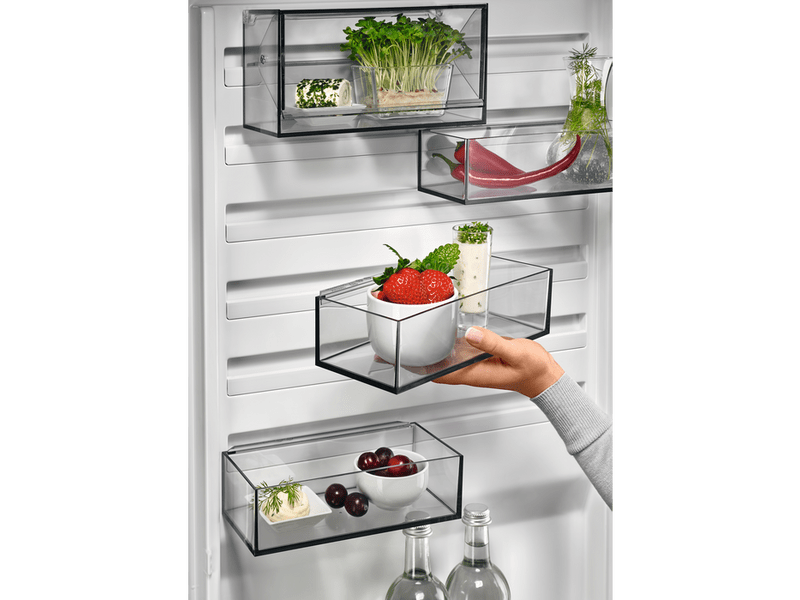 AEG RCB736E7MX Alulfagyasztós hűtőszekrény