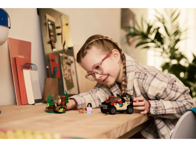 LEGO® Jurassic World™ Terepjárós menekülés a raptor elől (76972)