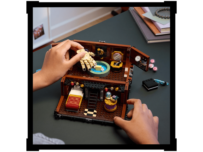 LEGO® Wednesday Izé lakhelye (76785)