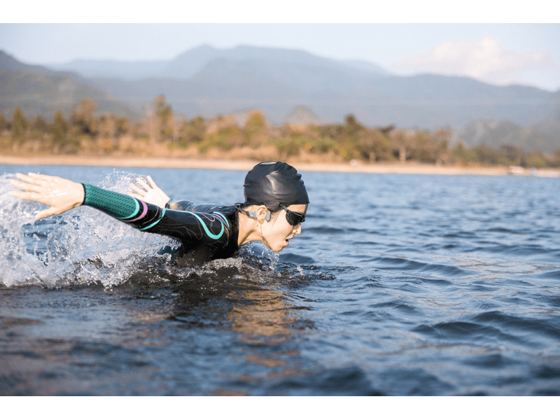 Shokz OpenSwim Pro Bluetooth fülhallgató, szürke (S711-ST-GY)