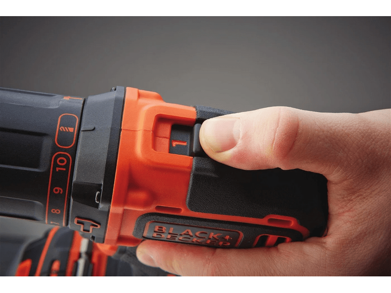 Black+Decker BDCHD18K1B2-QW ütvefúró/csavarozó, 400 mA töltő, 2 akkumulátor, koffer