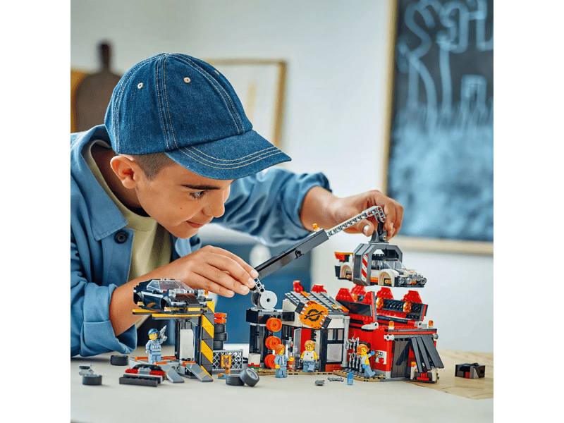 LEGO® City Roncstelep autókkal (60472)