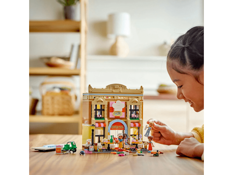 LEGO® Friends Restoran i škola kuhanja (42655)