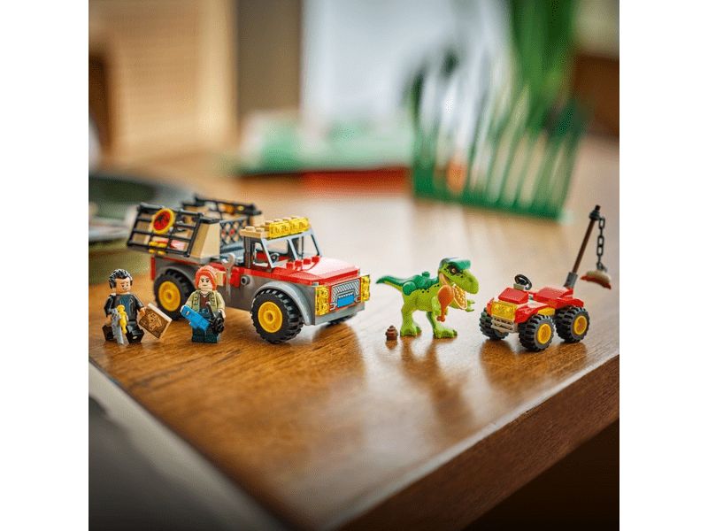 LEGO® Jurassic World Fiatal T-rex szállító teherautó (77978)