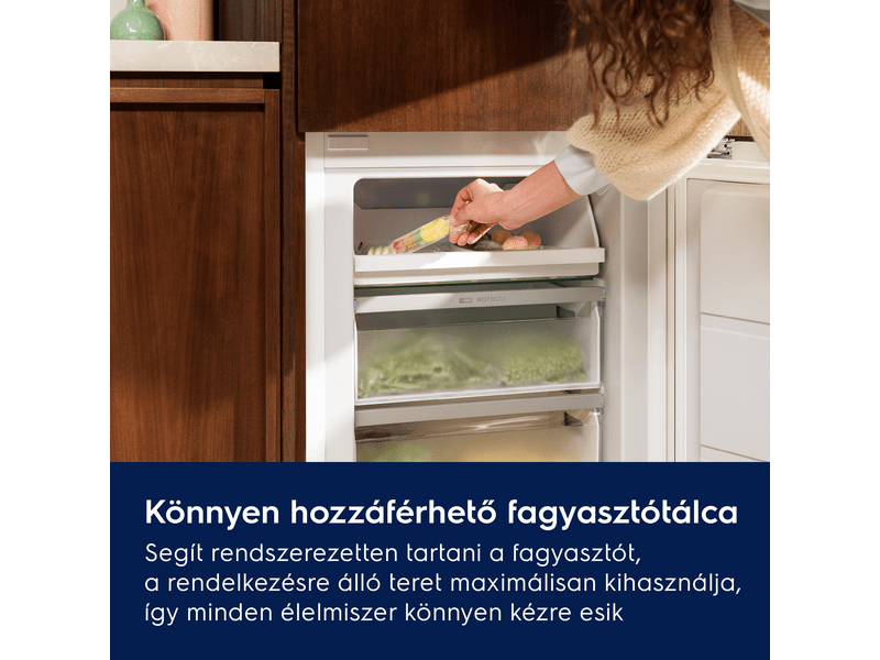 Electrolux ENA7CE18S3 Beépíthető kombinált hűtőszekrény