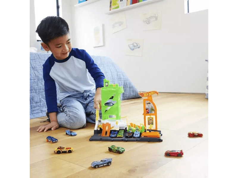 Hot Wheels City: Szuper töltőállomás (HTN79)