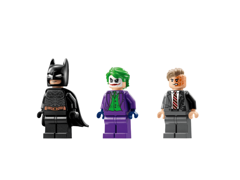 LEGO® DC Batman™: Batman™ Tumbler vs. Kétarc™ és Joker™, játék autó (76303)