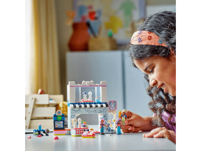 LEGO® Friends Frizerski salon i trgovina frizerskom opremom (42662)