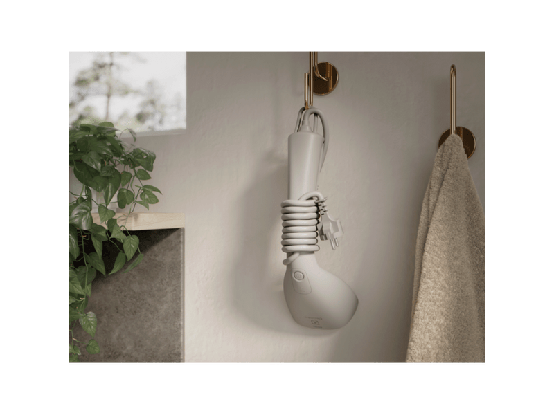 Electrolux E7HS2-6UG Refine 700 ručni aparat za paru za odjeću, sivi